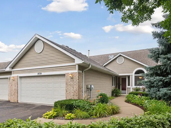 19720 Waterford Ct, Shorewood, MN 55331