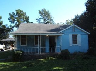 318 Muldrow St, Bishopville, SC 29010