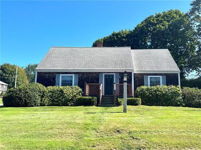 11 Winthrop Dr, Middletown, RI, 02842