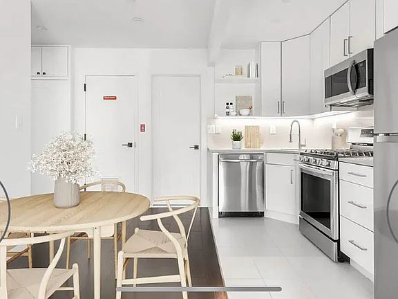 2nd image of 14-40 31st Ave #3
