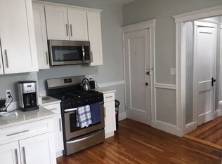 7 Weld Hill St FLOOR 2, Jamaica Plain, MA 02130