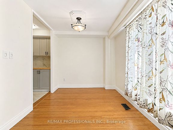 5th image of 160 Carsbrooke Rd #20