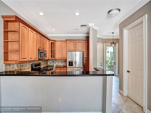 2nd image of 3055 NE 49th St #3055