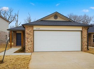 3309 Little Creek Dr, Mustang, OK 73064