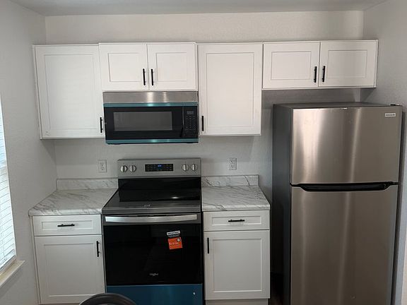 3rd image of 1827 Boston St