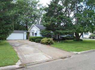 32 Ridgway St #1/1, Elkhorn, WI 53121