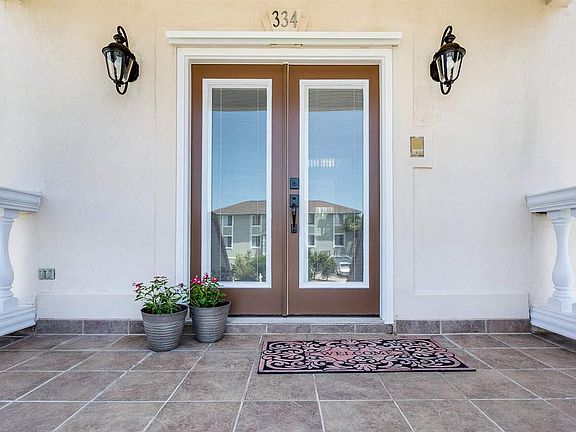 3rd image of 334 Deer Point Dr