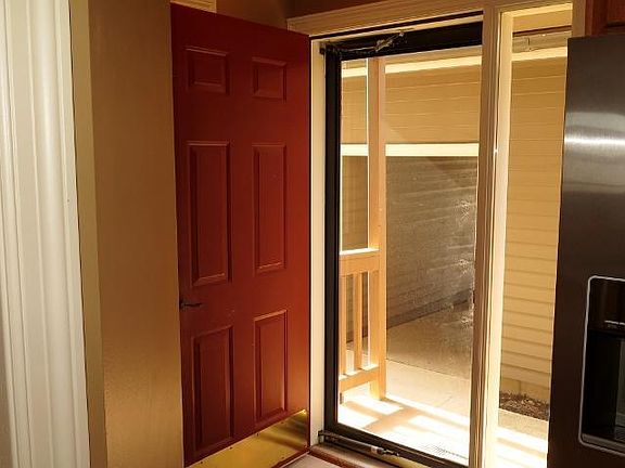2nd image of 1214 Gordon Dr Unit 3