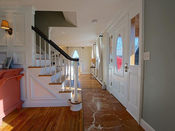 2nd image of 10 Riverview Dr