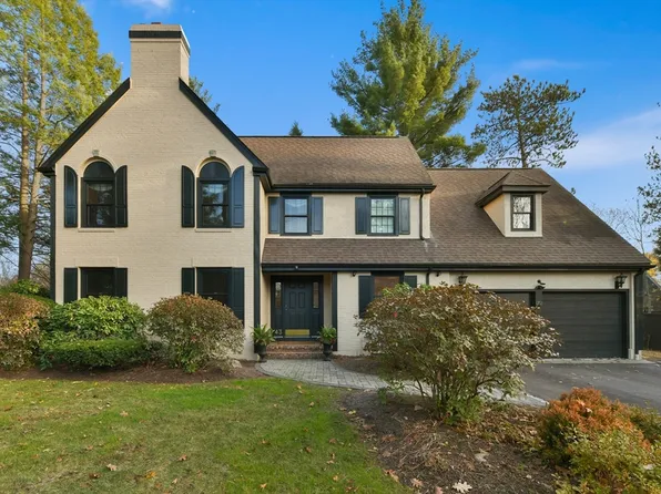 43 Elm St, Wellesley, MA 02481