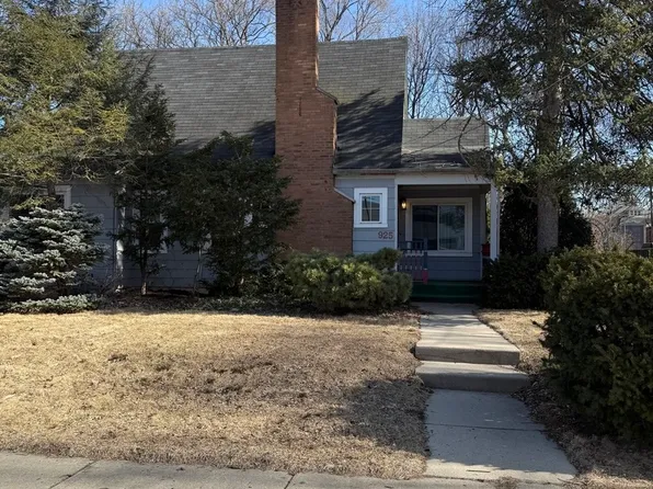 925 Prospect St, Elgin, IL 60120