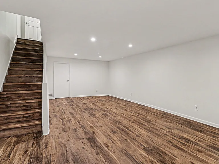 204 Cheswold Ct — Photo 18
