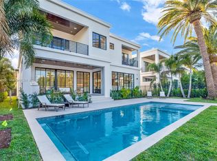 885 NE 76th St, Miami, FL 33138