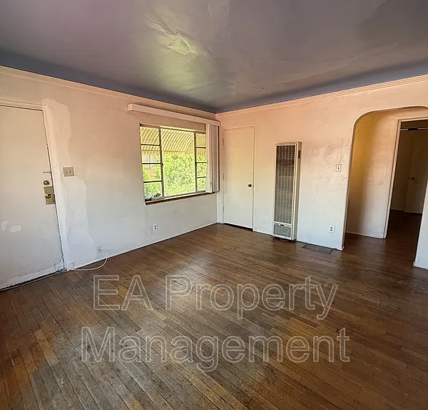 414 Pine St SE #2 — Photo 4