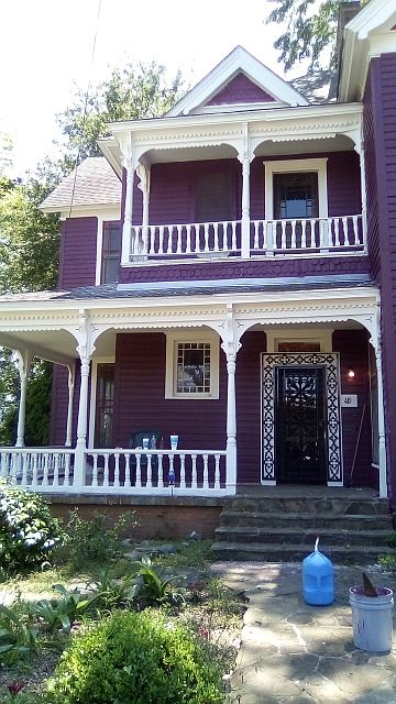 1st image of 410 E Austin St