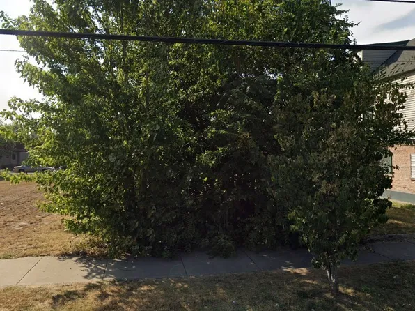 2436 Schrage Ave, Whiting, IN 46394