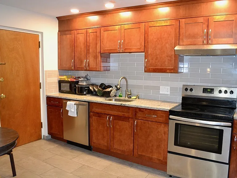 133 Heath St #16 — Photo 1
