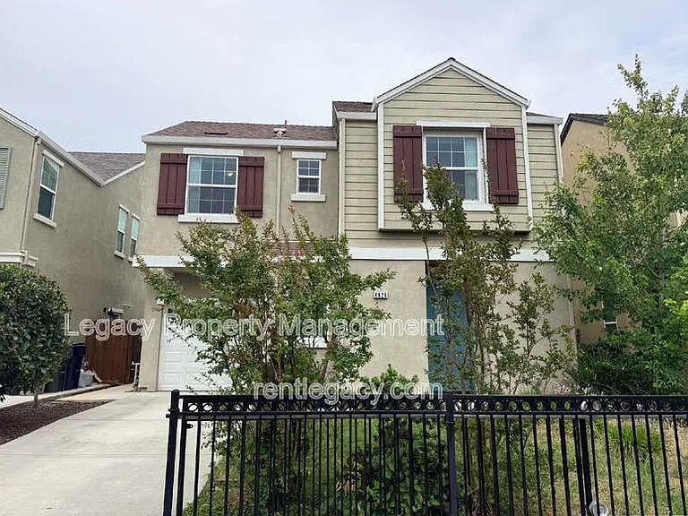 4426 Dry Creek Rd — Photo 1