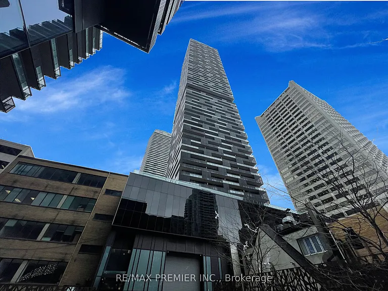 8 Eglinton Ave E #4301 — Photo 1