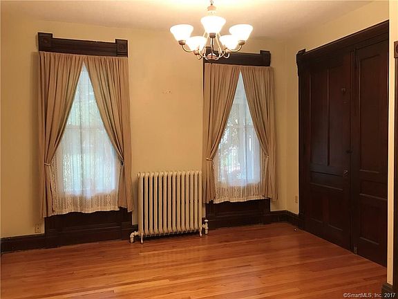 2nd image of 40 Sea St #1