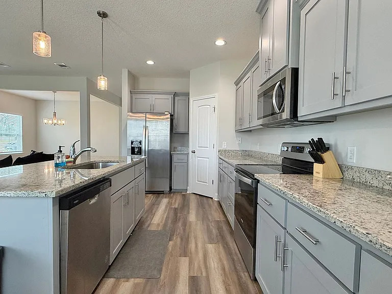929 Abode Ave — Photo 9