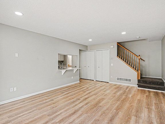 3rd image of 4300 Meghan Ln #302