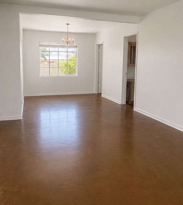 1st image of 2807 Los Arboles Ct NE