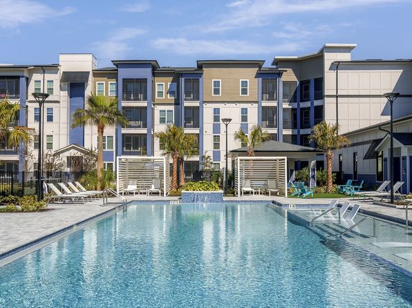 27745 Chestnut Lake Blvd #27583-27583-107