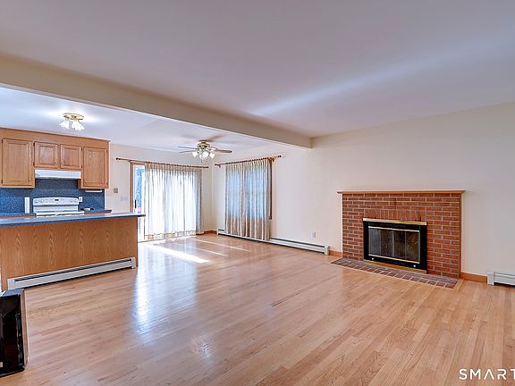 3rd image of 66 Sugar Hill Road