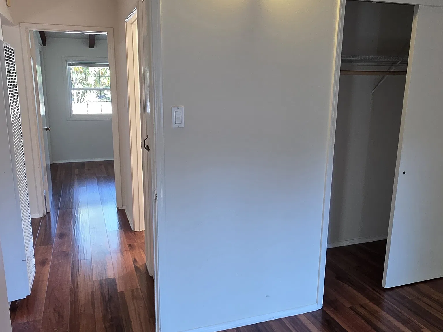 2 bed, 810 sqft, $3,900 — Photo 4