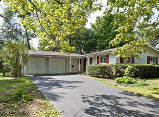 239 E Washington Ave, Lake Bluff, IL