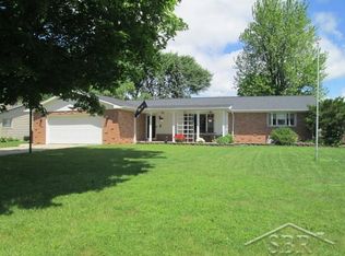 5550 Mary Ct, Saginaw, MI