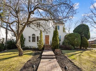 118 Baker Hill Road, Great Neck, NY 11023