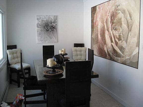 Dining area to left of kitchen