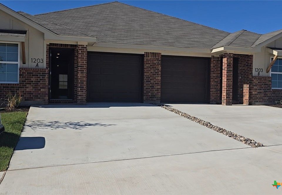 1st image of 1203 Lexington Dr