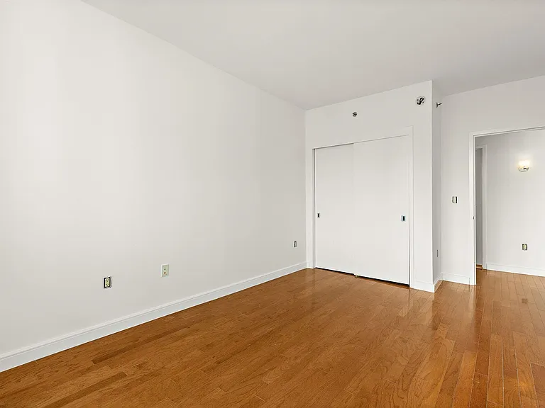 20 Newport Pkwy #2303 — Photo 9