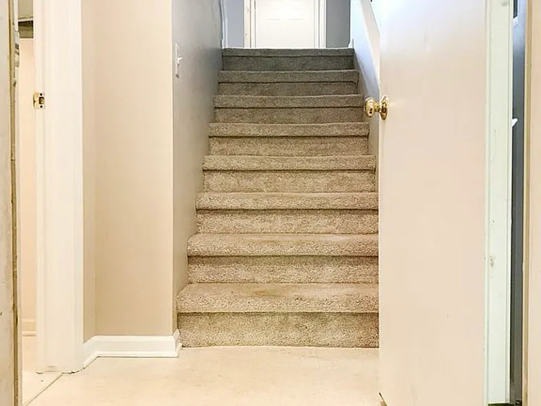 2803 Barclay Way — Photo 39
