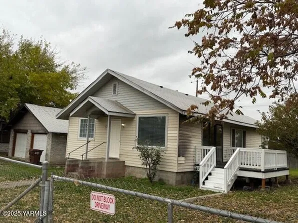 1402 Swan Ave, Yakima, WA 98902