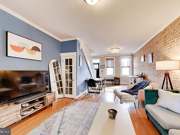 5th image of 4007 Hickory Ave