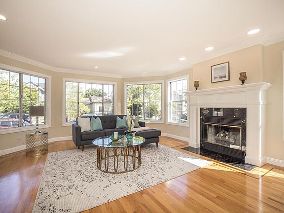 2nd image of 2309 Poppy Dr