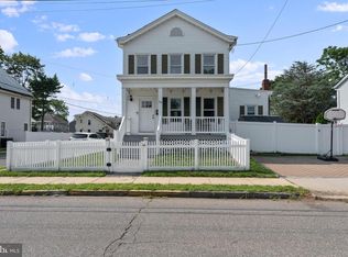 66 2nd St, Keyport, NJ 07735