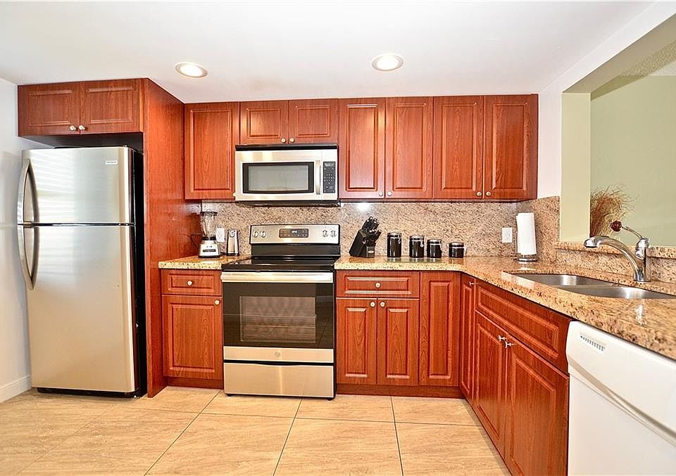 1st image of 7370 S Ocean Dr APT 713