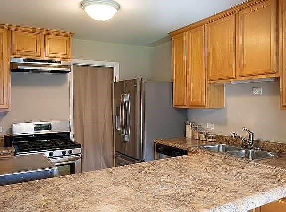 4th image of 547 Williamsburg Ct APT C1