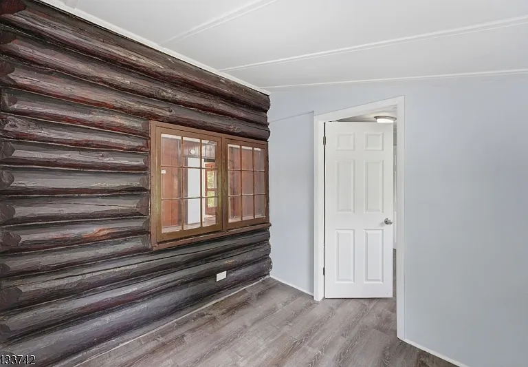 33 Hillside Ave — Photo 14