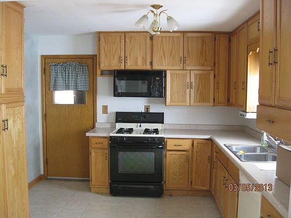 4th image of 204 Aurora Ave