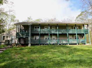 59 Maple St, Chester, CT 06412