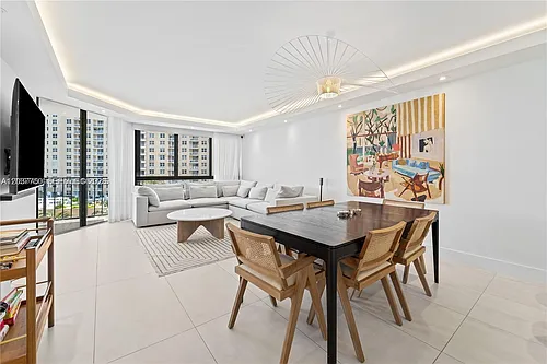 520 Brickell Key Dr Photo 1
