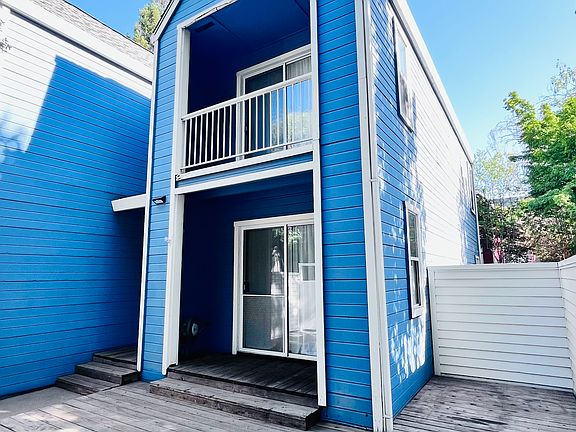 3rd image of 1421 P St APT 12