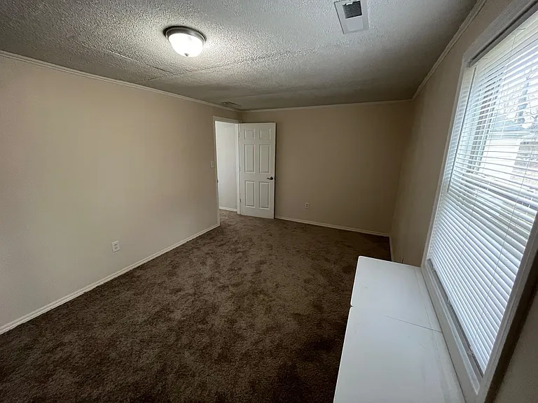 4073 Stow Rd — Photo 10