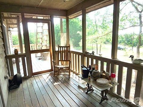 screened porch